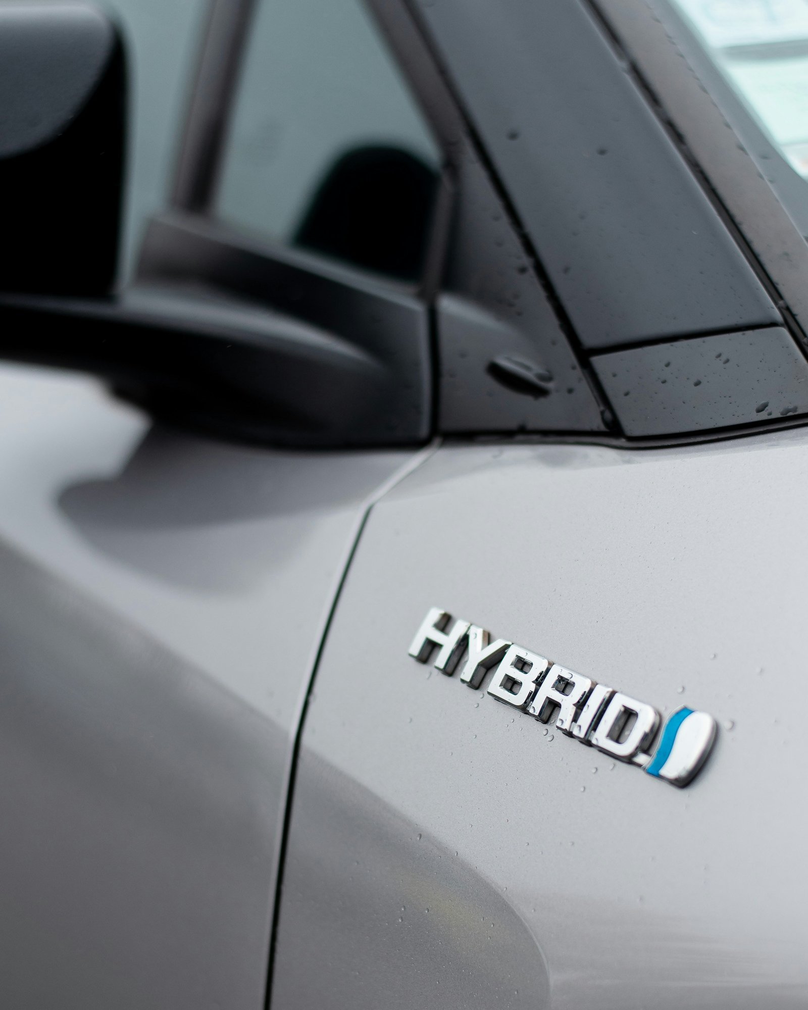 Véhicule Toyota Hybrid — réseau France Hybride Val-de-Marne